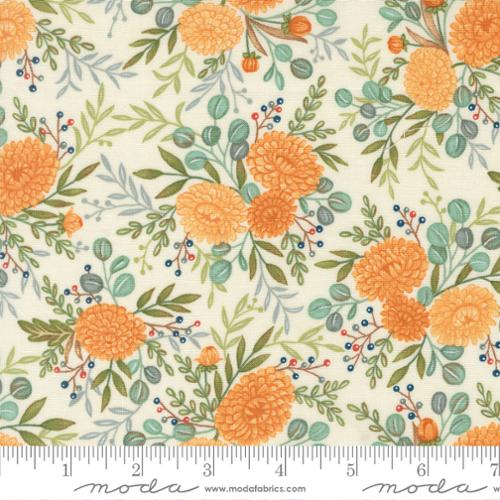 Fall Florals in Warm White from the I Love Fall Most of All Collection by Deb Strain - Moda Fabrics