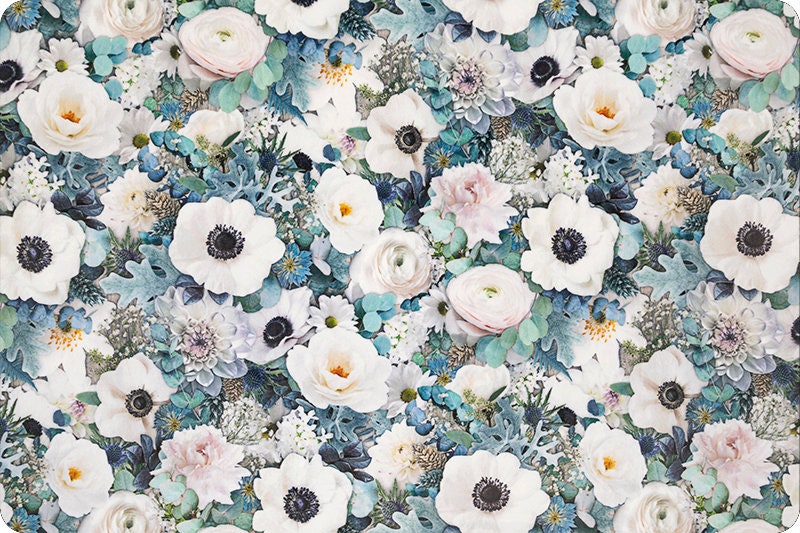 Minky - Hoffman BLOOMING BUDS Digital Cuddle in White From Shannon Fabrics