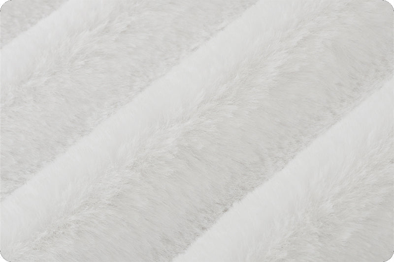 Minky - Luxe Cuddle Seal SNOW From Shannon Fabrics