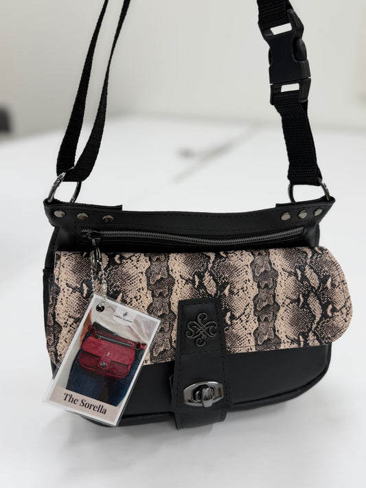 Sorella Hip Bag with Chris Murphy - Janome HD9 Sewing Machines Provided - Monday August 17