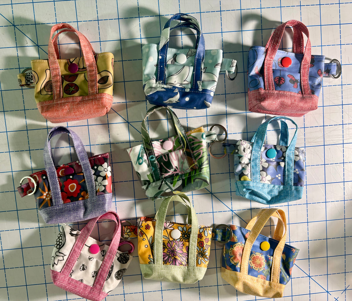 Splash Fabrics Class - Tiny Tote Bag with Judy Donovan - Oct 11th 10:30am or 1:30pm