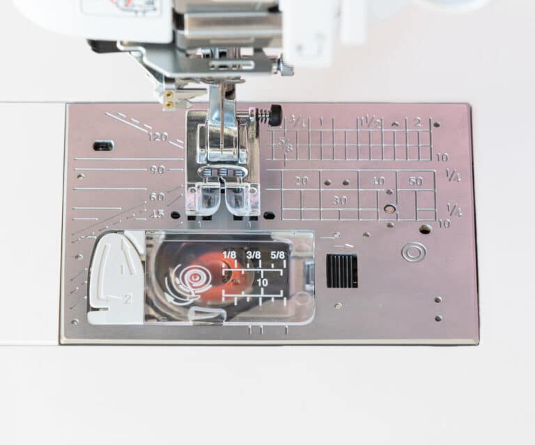 Elna eXcellence 790 Pro with 13 inch Throat Space