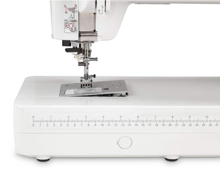 Elna eXcellence 790 Pro with 13 inch Throat Space