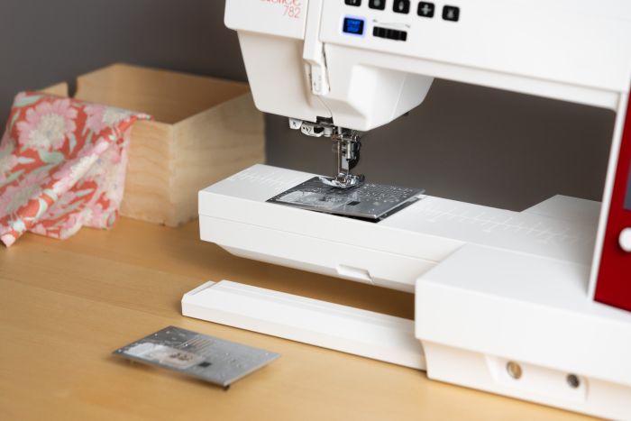 Elna Excellence 782 Sewing and Quilting Machine (Same as Janome MC9480) - Includes Accurate Stitch Regulator