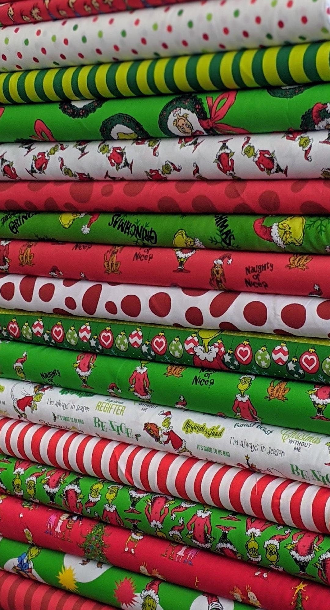 How The Grinch Stole Christmas MYSTERY Fat Quarter Bundle from Dr Seuss Fabrics by Robert Kaufman 100% Cotton- 5 Fabrics Total- See Notes