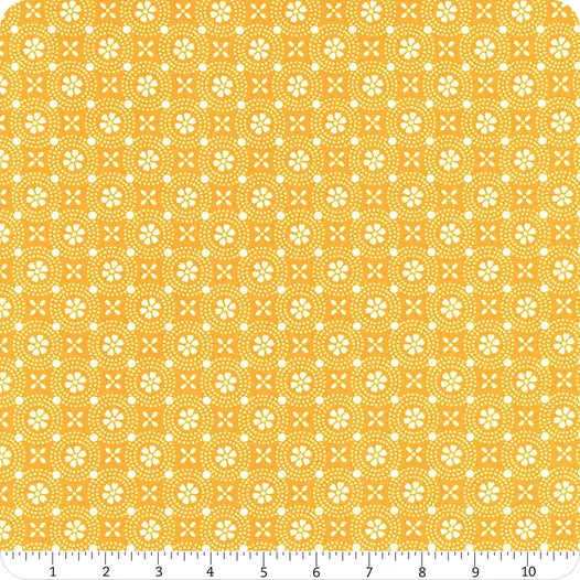 Kimberbell Basics Sunshine Floral Medallion from Maywood Studios