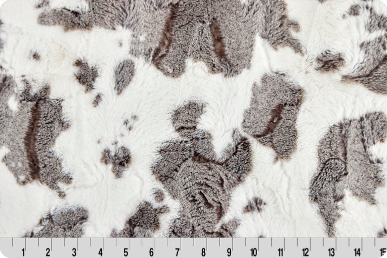 MINKY - Luxe Cuddle Baby Calf CHOCOLATE from Shannon Fabrics - 60" Wide