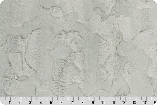 Minky - CLOUDY Luxe Cuddle Hide From Shannon Fabrics
