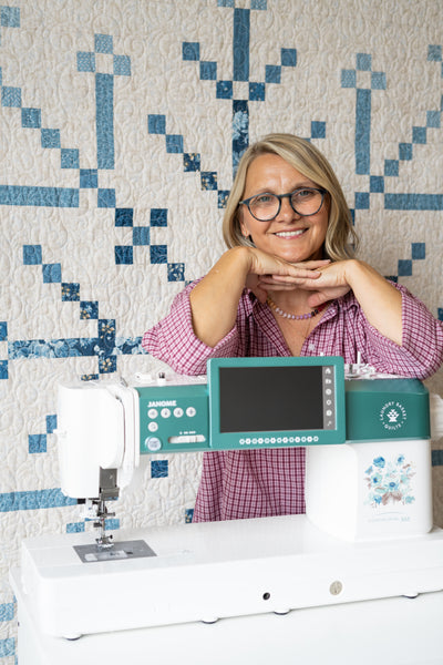 Janome M6 -
